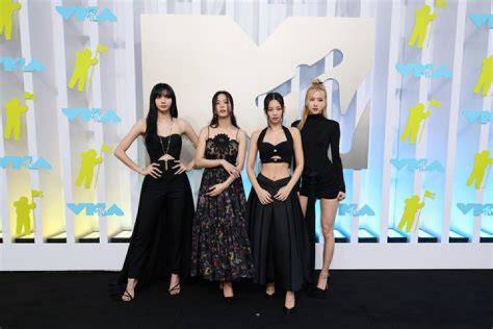2022 MTV VMAs red carpet