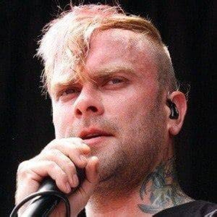 Bert McCracken age