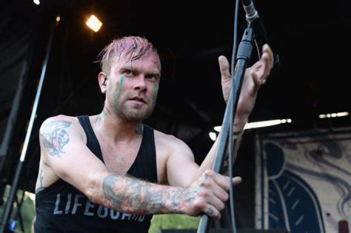 Bert McCracken net worth