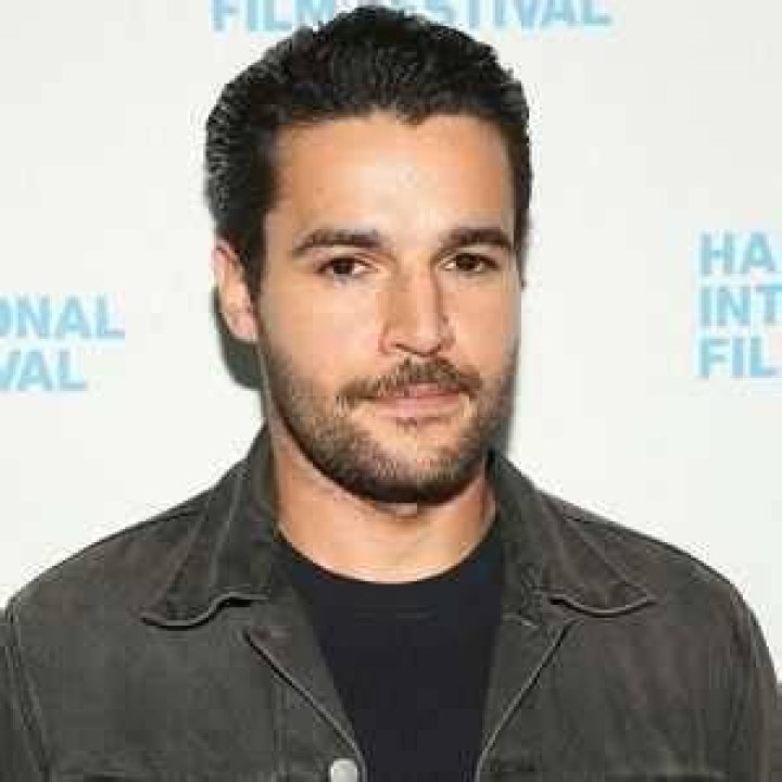 Christopher Abbott Net Worth, Age, Height, Bio, Birthday, Wiki!