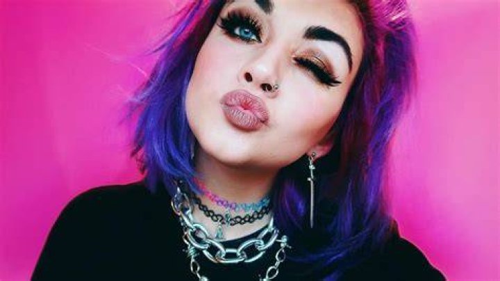 EXCLUSIVE INTERVIEW: Bronnie Chats About New Single 