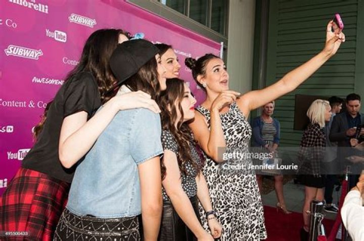 Exclusive Premiere: Lauren Cimorelli – “Running”