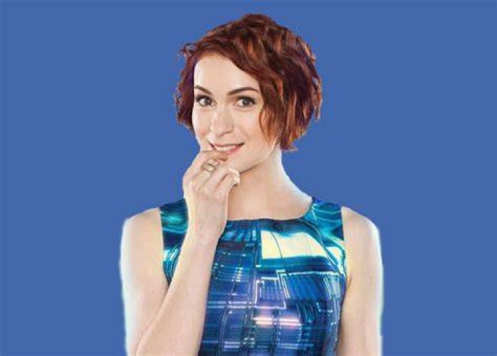 Felicia-Day Felicia Day Bio, Net Worth, Husband, Boyfriend, Baby Daddy and Baby