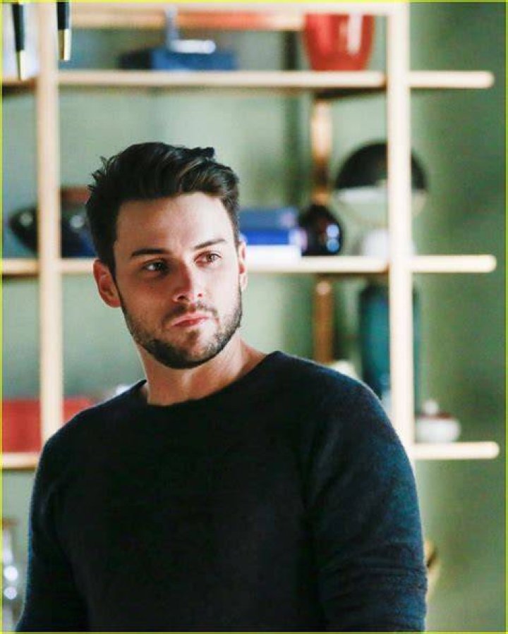 Is Jack Falahee Gay? His Height, Dating, Girlfriend, Age, Ethnicity