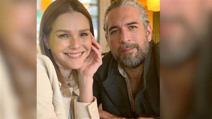Jorge Corrales, Kika Edgar's Husband