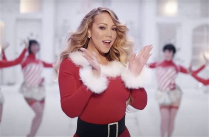 Mariah Carey’s
Outside Lyrics